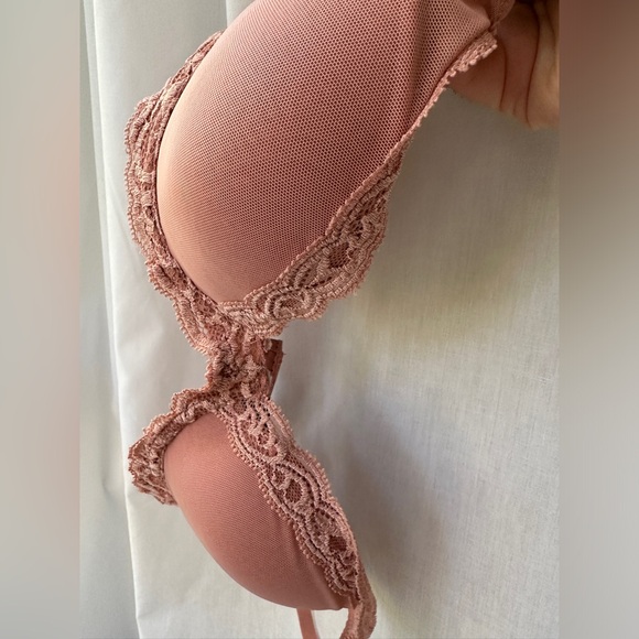 34C Natori Feathers - Picture 3 of 4